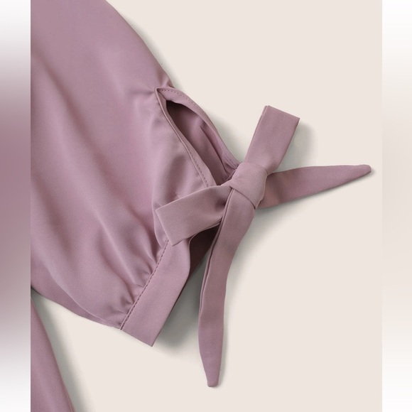 BloomChic Plus Size 3XL Plain Knotted Sleeve V Neck Blouse us22-24 - Picture 3 of 6